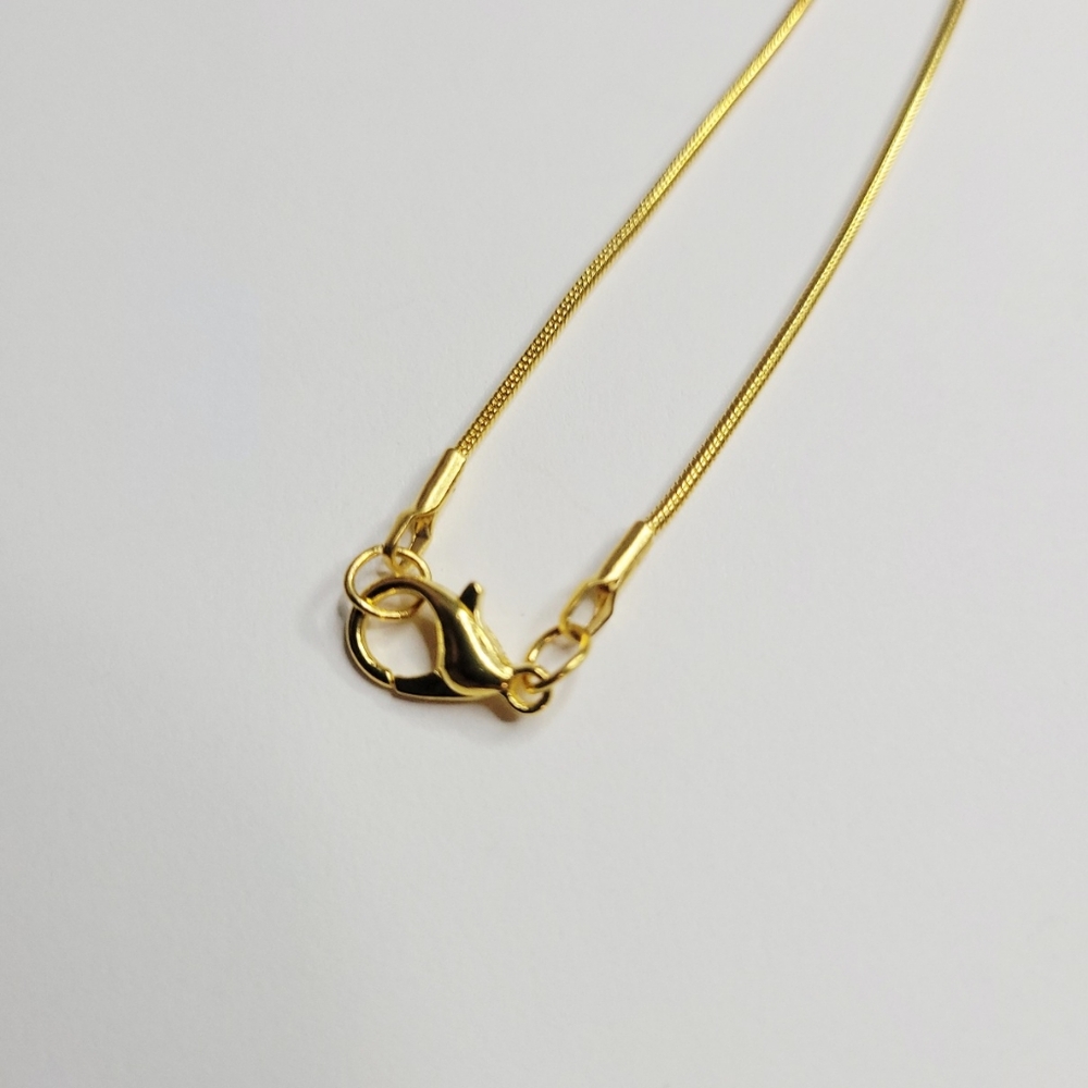 New 21 Inch Gold Color Snake Chain Necklace With Pearl Charm Pendant Understated - Picture 2 of 7